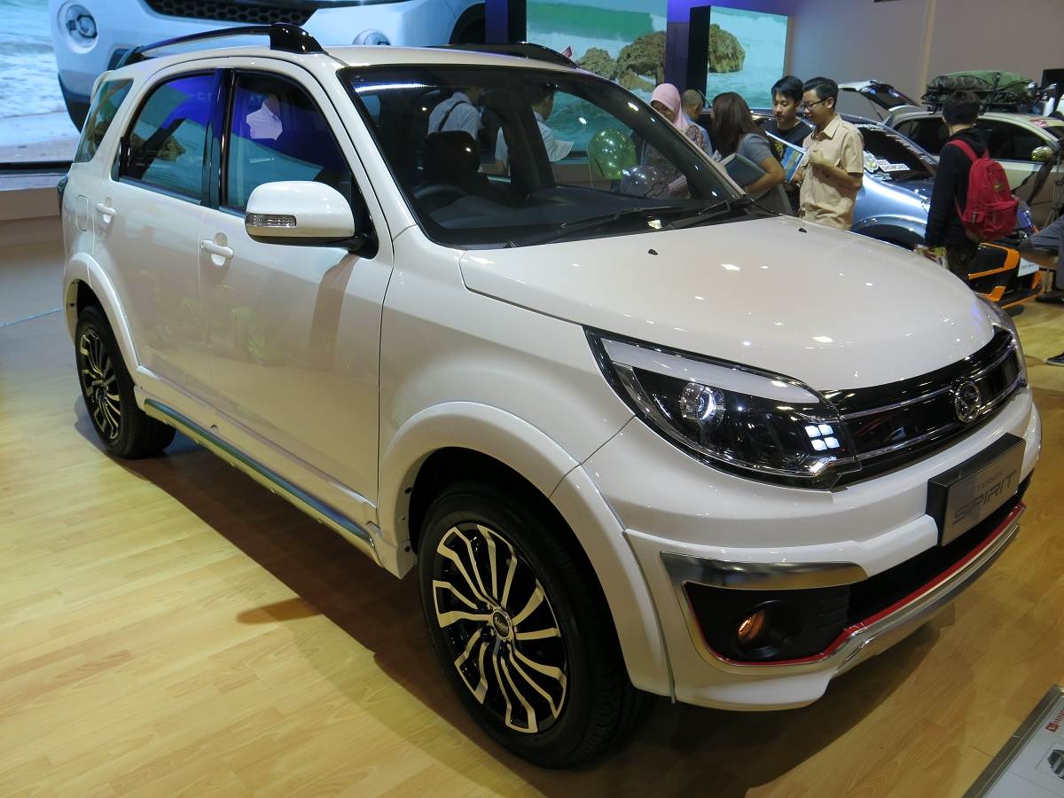 new-Daihatsu Terios Spirit 2015